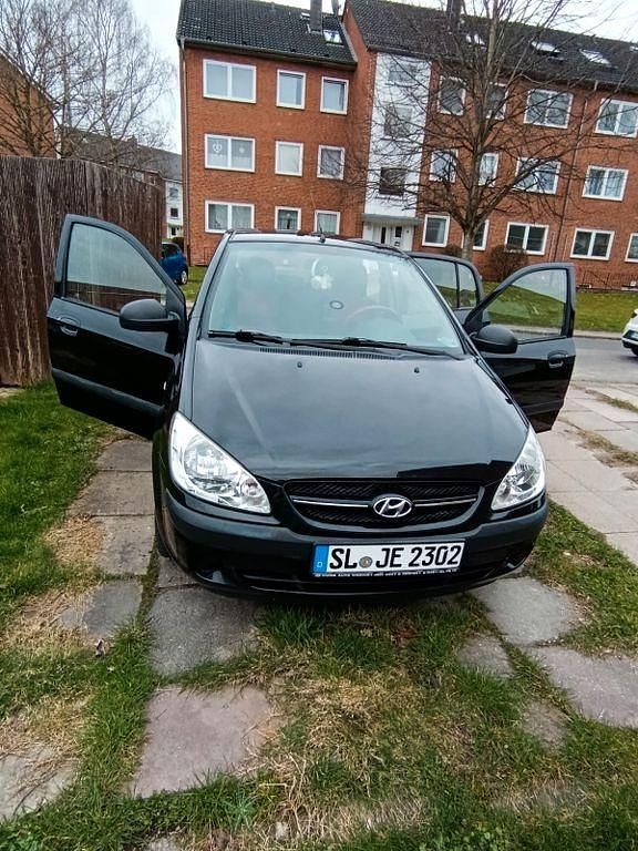 Gebraucht Hyundai Getz 67 PS (49 kW) 2009 Schwarz Kleinwagen