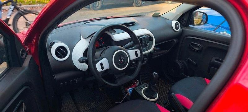 Gebraucht Renault Twingo Life 70 PS (51 kW) 2016 Rot Kleinwagen