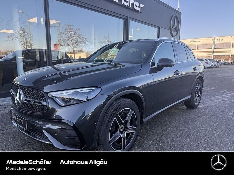 Gebraucht Mercedes GLC220 AMG line 197 PS (144 kW) 2026 Lack graphitgrau SUV