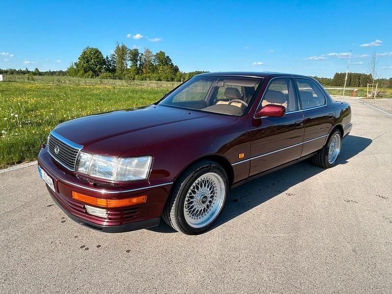 Rot Gebraucht 1991 Lexus LS400 Limousine | 8.000 € - Bild 1/4