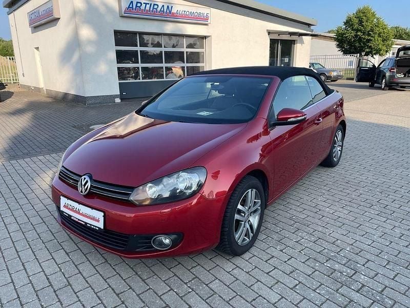 Gebraucht VW Golf Cabriolet Basis 105 PS (77 kW) 2012 Rot Cabrio