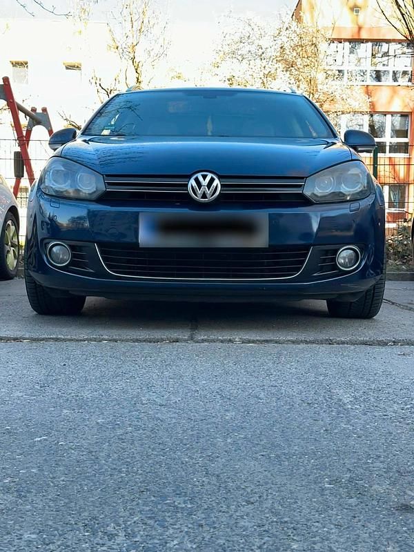Gebraucht VW Golf VI 140 PS (102 kW) 2011 Blau Kleinwagen