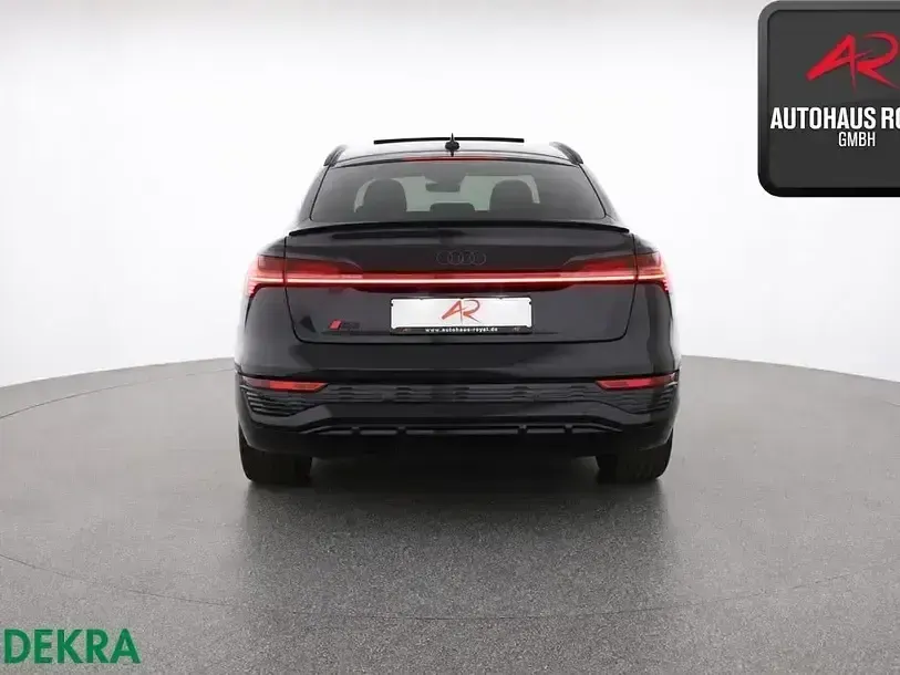 Gebraucht Audi Q8 e-tron S-Line 300 kW (408 PS) 2023 Mythosschwarz SUV