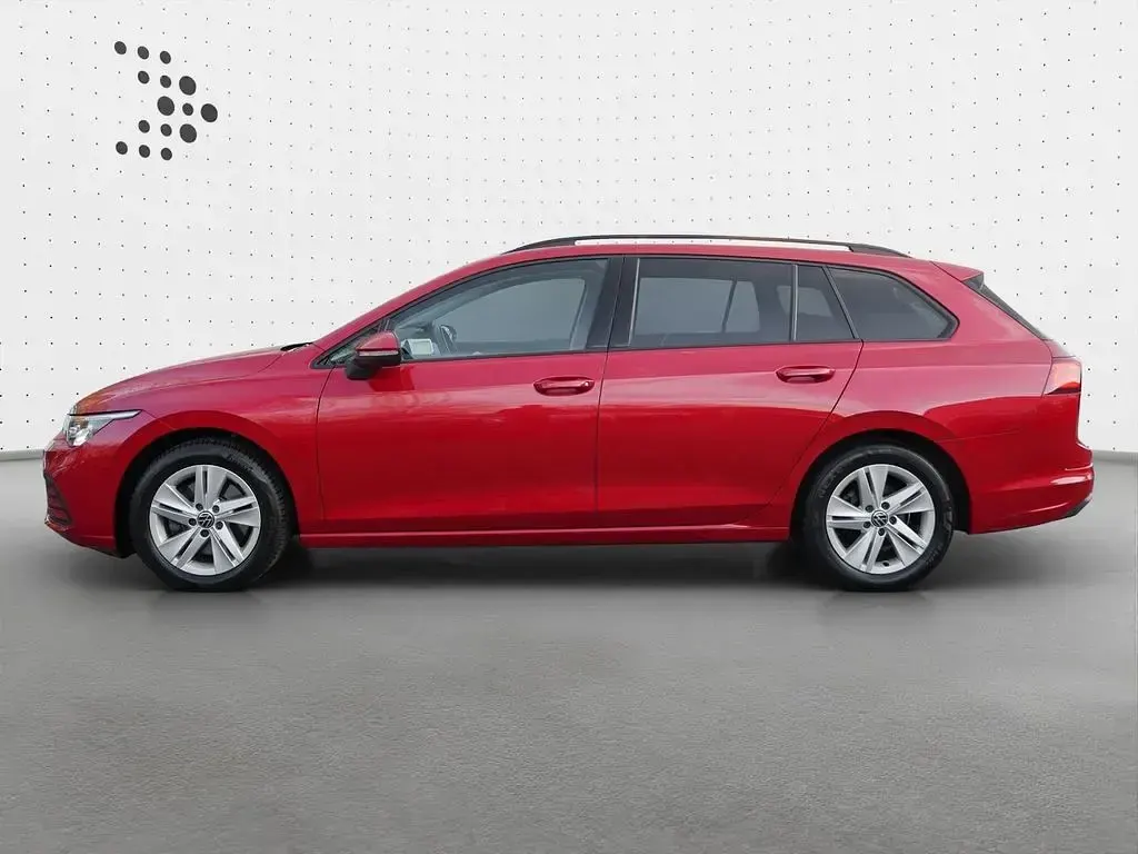 Gebraucht VW Golf VIII Life 150 PS (110 kW) 2022 Rot Kombi