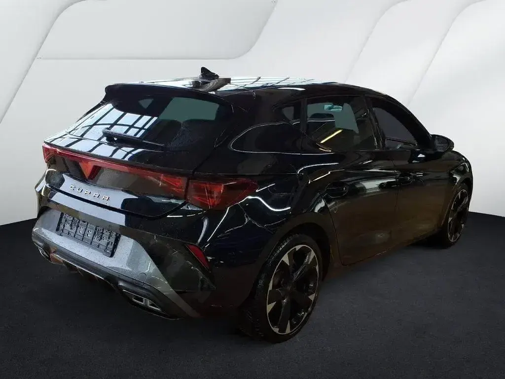 Usata Cupra Leon 150 CV (110 kW) 2025 Nero Berlina