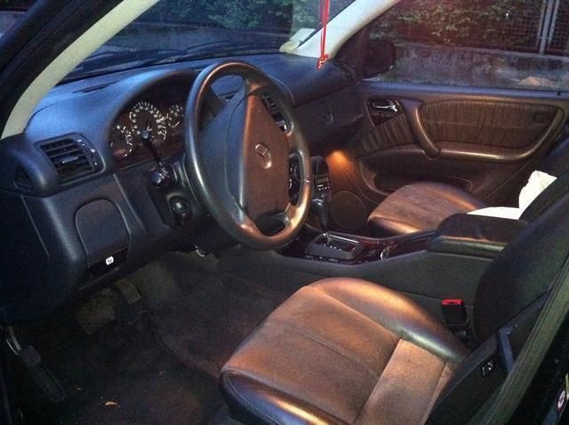 Gebraucht Mercedes ML270 Edition 163 PS (119 kW) 2005 Schwarz metallic SUV
