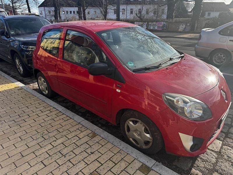 Używany Renault Twingo Dynamique 75 KM (55 kW) 2011 Czerwony Hatchback