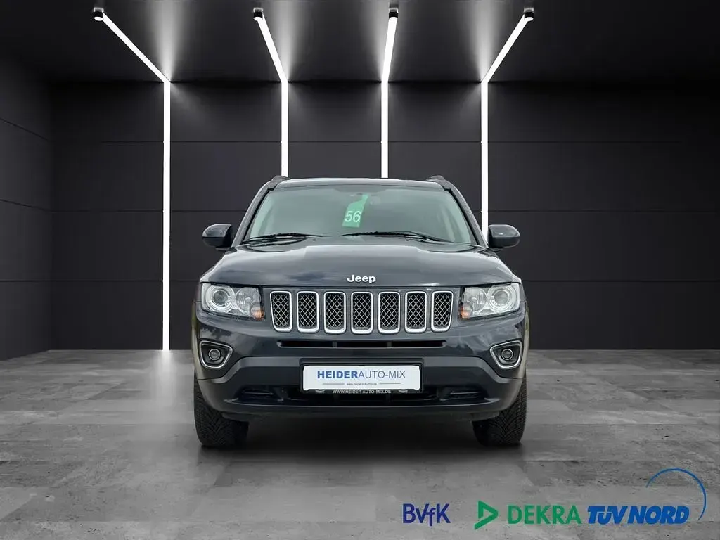 Gebraucht Jeep Compass Limited 163 PS (119 kW) 2015 Grau SUV