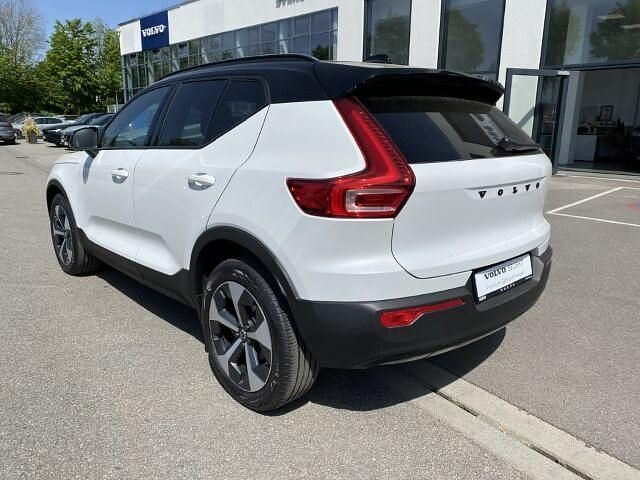 Gebraucht Volvo XC40 R-Design 163 PS (119 kW) 2022 Weiss SUV