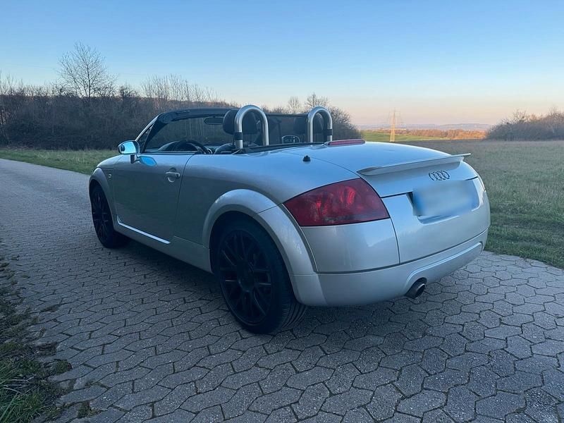 Gebraucht Audi TT Roadster 180 PS (132 kW) 2000 Silber Cabrio
