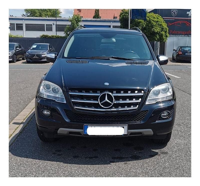 Gebraucht Mercedes ML320 204 PS (150 kW) 2009 Schwarz SUV