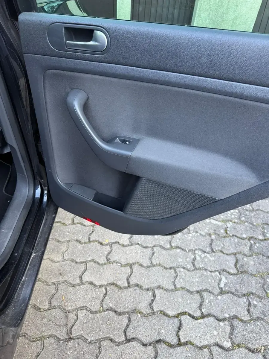 Gebraucht VW Golf V 122 PS (89 kW) 2007 Schwarz Kleinwagen