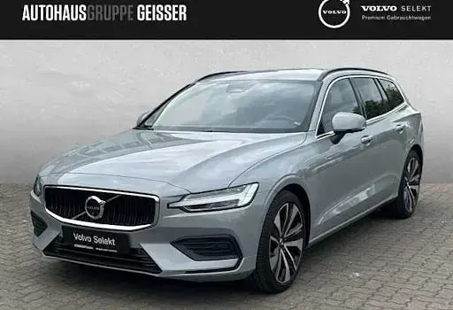 Gebraucht Volvo V60 Core 197 PS (144 kW) 2025 Grau Kombi