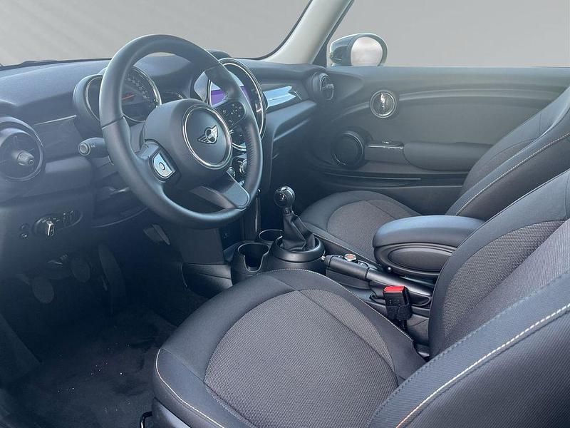 Gebraucht Mini ONE 102 PS (75 kW) 2022 Schwarz Kleinwagen