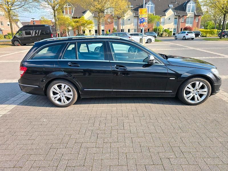 Gebraucht Mercedes C320 224 PS (164 kW) 2008 Schwarz Limousine