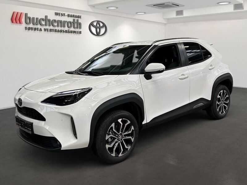Super white 2 Neu 2024 Toyota Yaris Cross Team SUV | 31.250 € (Fairer Preis) - Bild 1/4