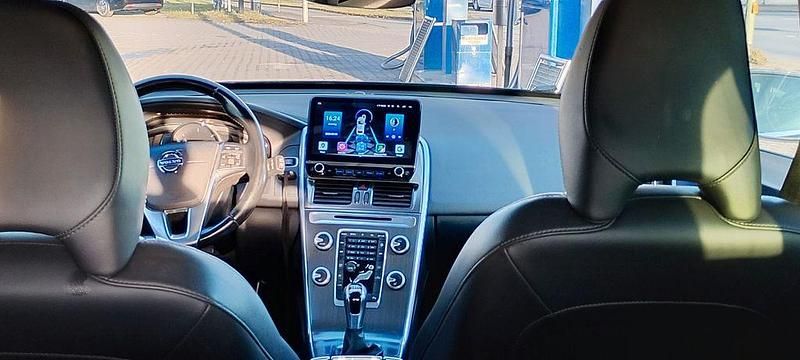 Gebraucht Volvo XC60 Summum 181 PS (133 kW) 2015 Schwarz SUV