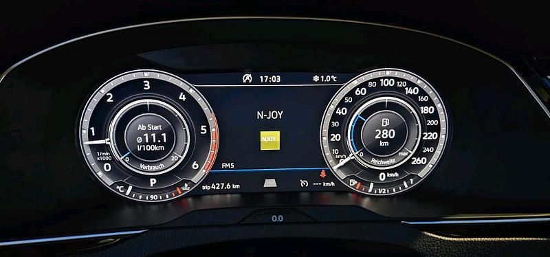 Gebraucht VW Passat 190 PS (139 kW) 2017 Grau Kombi