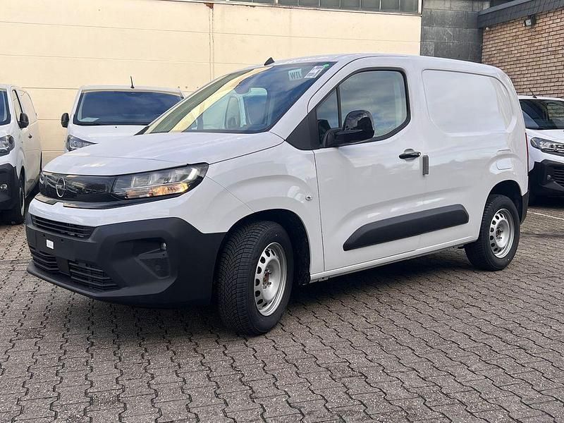 Neu Opel Combo 102 PS (75 kW) 2025 Weiß Van / Kleinbus