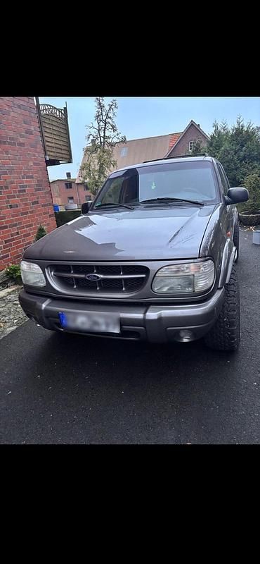 Gebraucht Ford Explorer Limited 204 PS (150 kW) 1999 Grau SUV