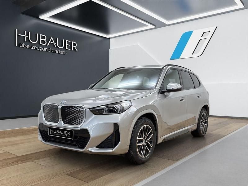 Neu BMW iX1 M Sport 150 kW (204 PS) 2025 Schwarz SUV