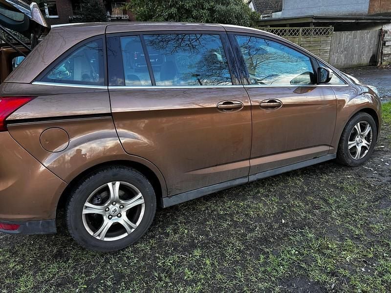 Gebraucht Ford C-MAX 140 PS (102 kW) 2013 Gold Van / Kleinbus