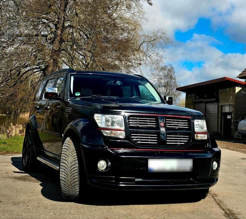 Gebraucht Dodge Nitro 177 PS (130 kW) 2008 Schwarz SUV