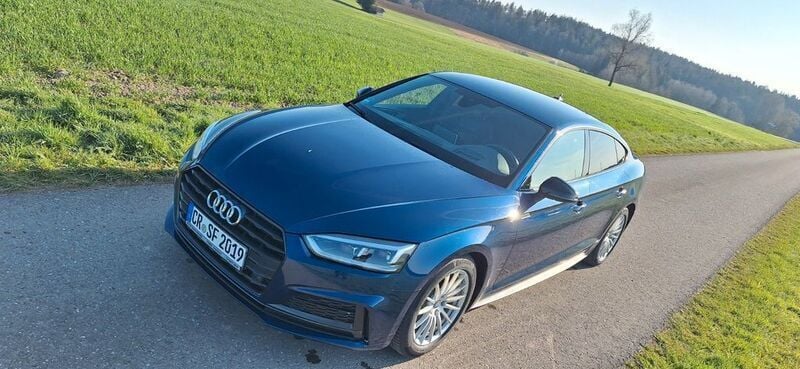 Blau Gebraucht 2017 Audi A5 Sportback Sport Limousine | 14.900 € (Guter Preis) - Bild 1/4
