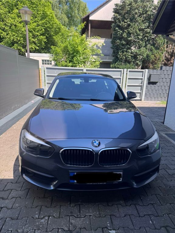 Grau Gebraucht 2017 BMW 116 Advantage Kleinwagen | 12.650 € (Fairer Preis) - Bild 1/4