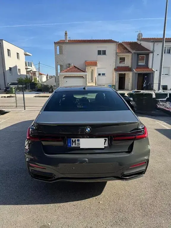 Gebraucht BMW 730 M Sport 286 PS (210 kW) 2021 Grau Limousine