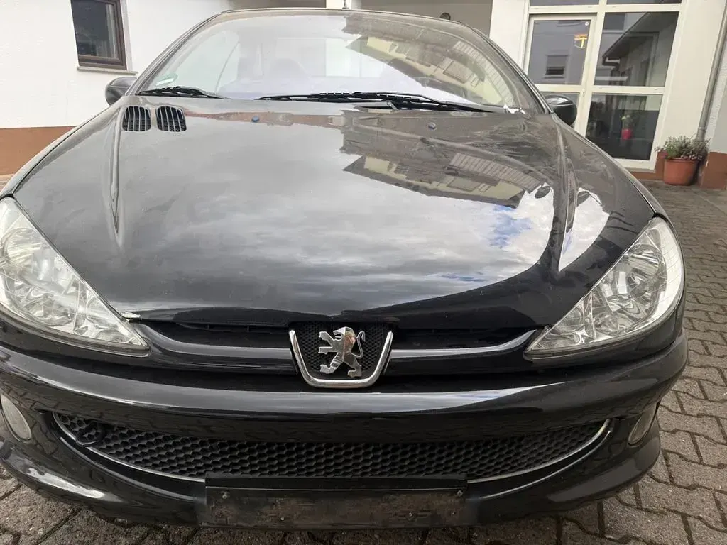 Gebraucht Peugeot 206 CC Sport 109 PS (80 kW) 2005 Schwarz Cabrio