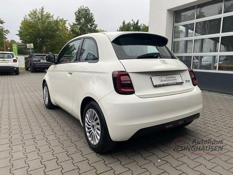 Gebraucht Fiat 500e 86 kW (118 PS) 2023 Arktis weiß) (weiss Kleinwagen