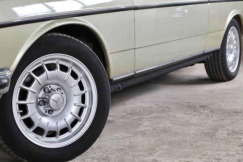 Gebraucht Mercedes 230 1984 Other Coupé