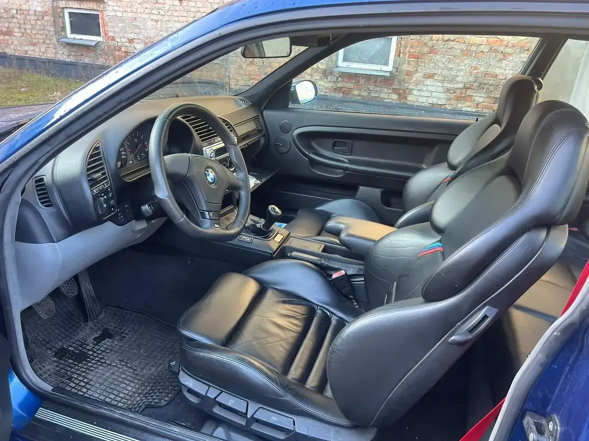 Używany BMW M3 286 KM (210 kW) 1993 Niebieski Coupe