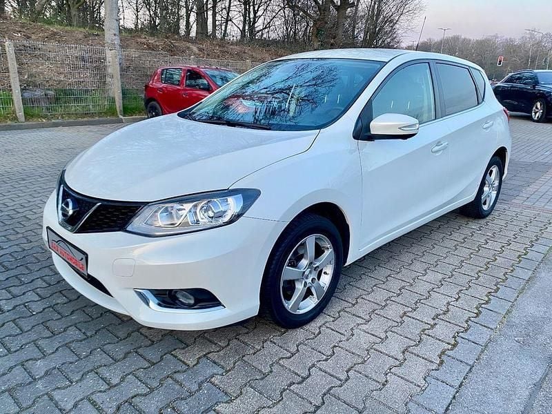 Gebraucht Nissan Pulsar Tekna 116 PS (85 kW) 2017 Weiß Kleinwagen