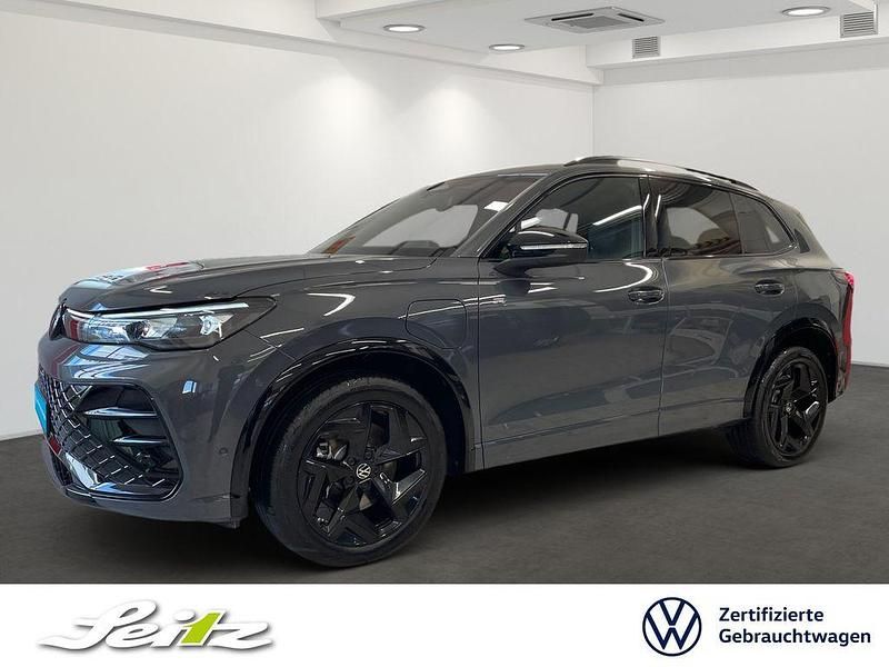 Grau Gebraucht 2025 VW Tiguan R-line SUV | 48.690 € (Fairer Preis) - Bild 1/3