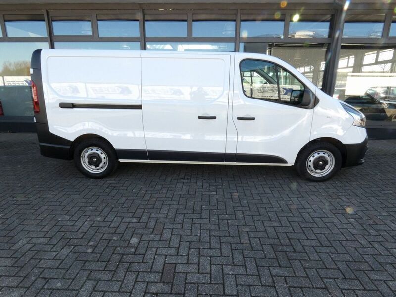 Gebraucht Renault Trafic 125 PS (91 kW) 2019 Weiß Van / Kleinbus