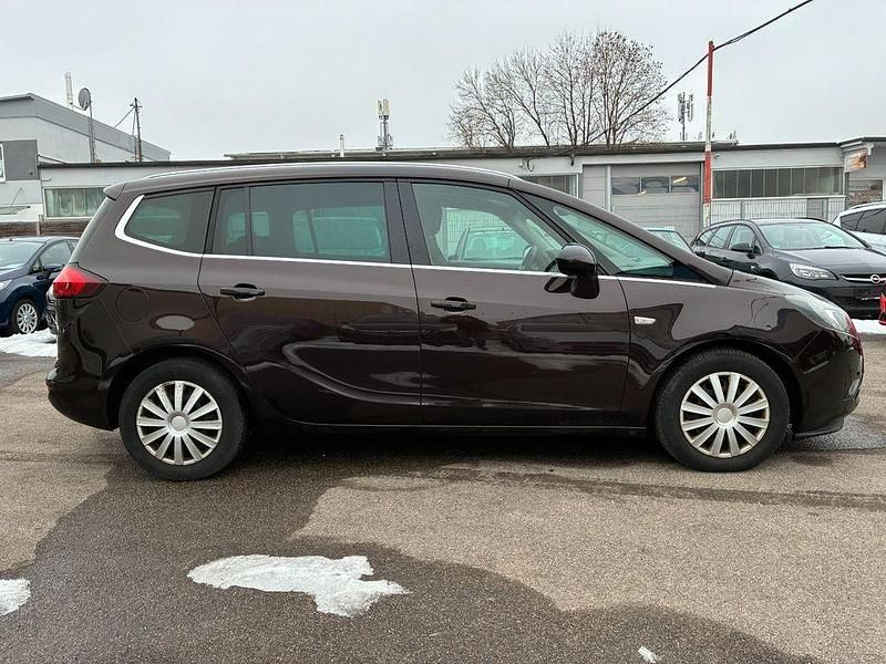 Gebraucht Opel Zafira Tourer Innovation 136 PS (100 kW) 2013 Braun Van / Kleinbus