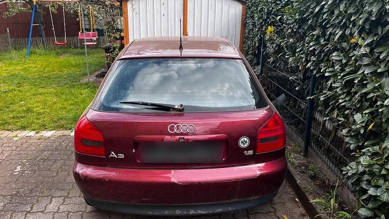 Brugt Audi A3 Attraction 101 HK (74 kW) 1998 Rød Hatchback