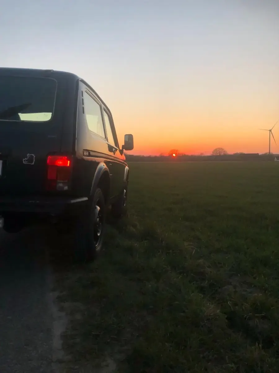 Gebraucht Lada niva 85 PS (62 kW) 2009 Grün SUV