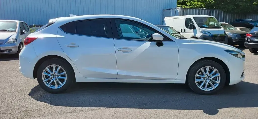 Gebraucht Mazda 3 Exclusive-Line 150 PS (110 kW) 2017 Weiß Limousine