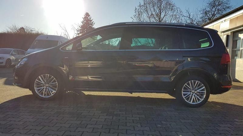 Gebraucht VW Sharan Cup 177 PS (130 kW) 2015 Blau Van / Kleinbus