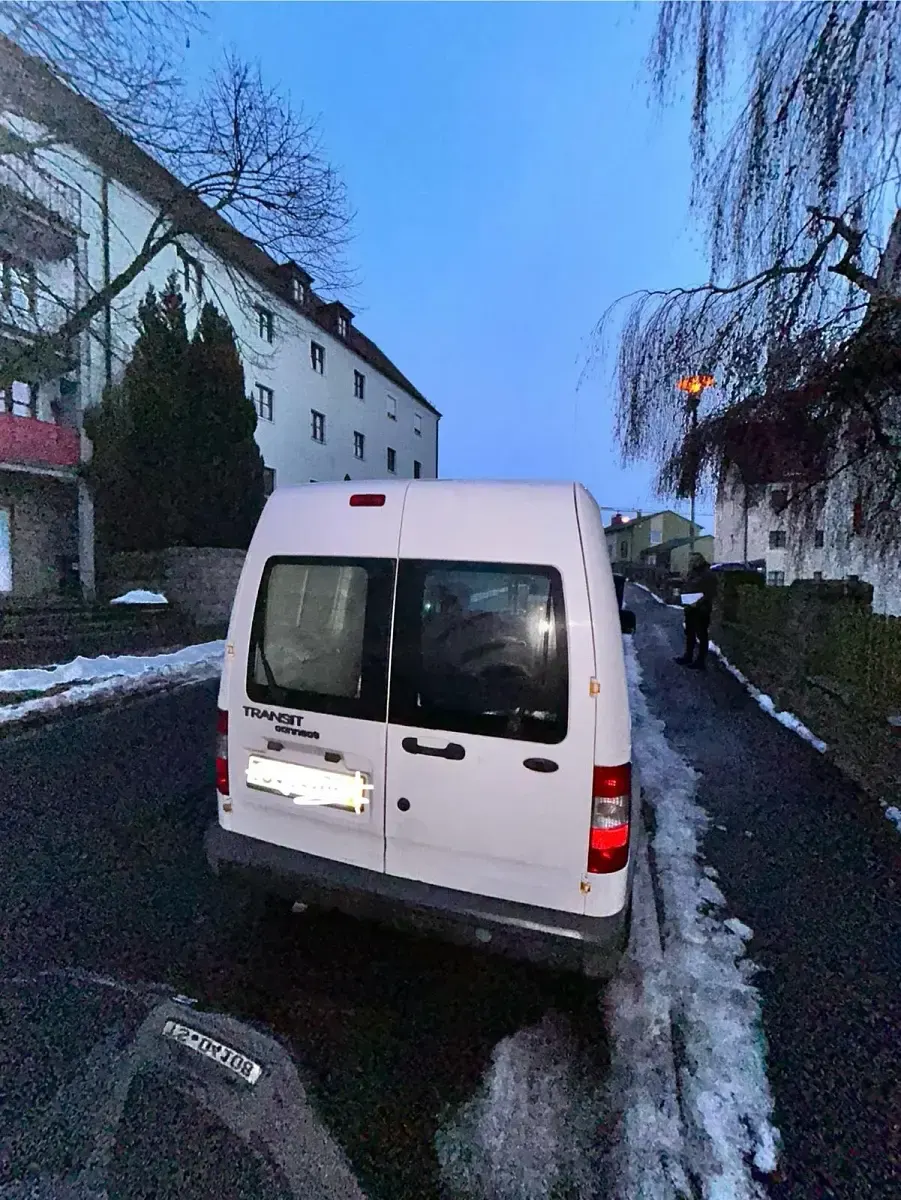 Gebraucht Ford Transit 90 PS (66 kW) 2005 Weiß Van / Kleinbus