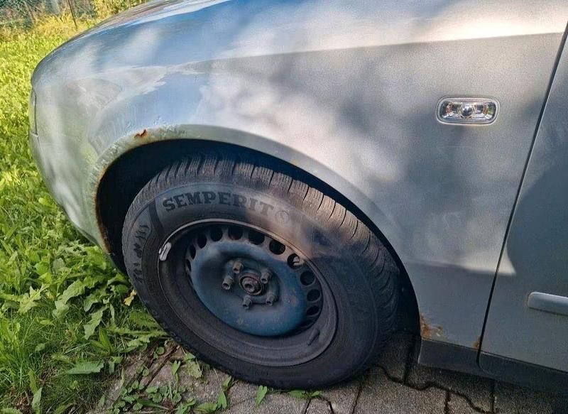 Gebraucht Audi A4 102 PS (75 kW) 2003 Silber Limousine