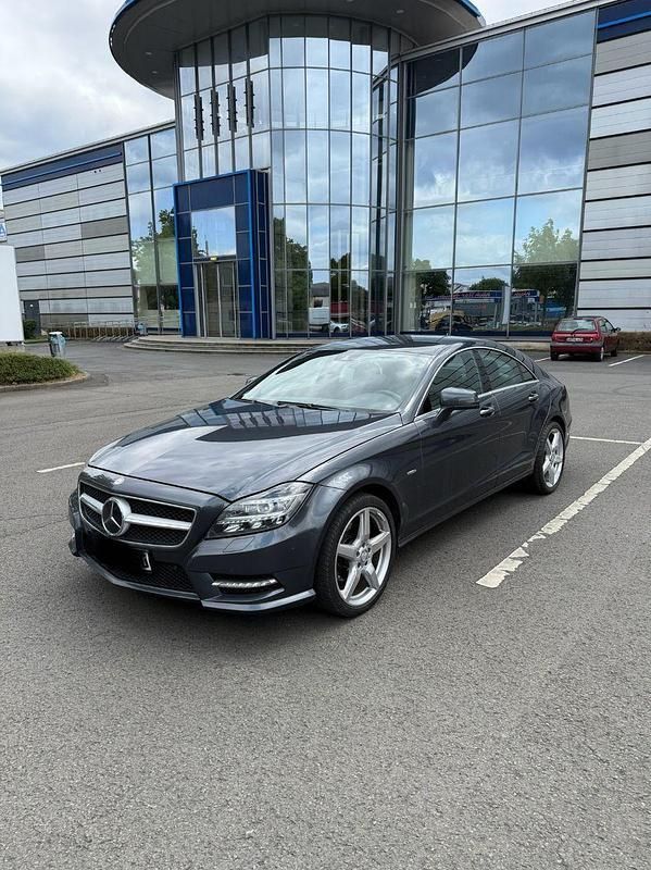 Andere außenfarben Gebraucht 2011 Mercedes CLS350 AMG Coupé | 16.499 € (Guter Preis) - Bild 1/4