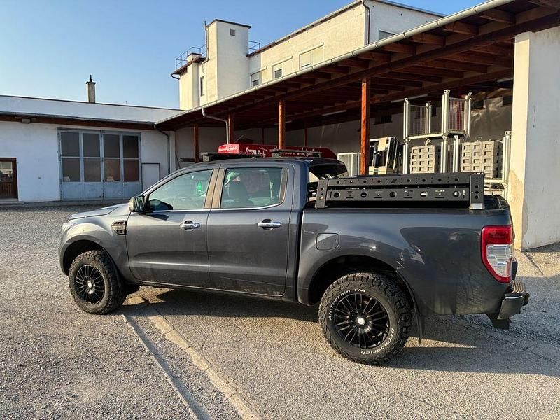 Gebraucht Ford Ranger 241 PS (177 kW) 2016 Schwarz Pickup