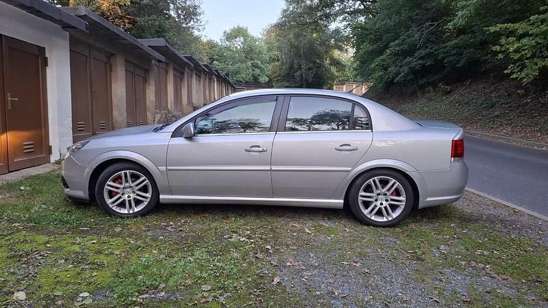 Gebraucht Opel Vectra 140 PS (102 kW) 2006 Silber Limousine