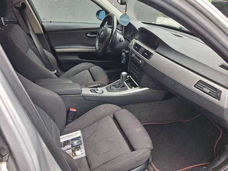 Gebraucht BMW 330 231 PS (169 kW) 2006 Titansilber metallic Kombi