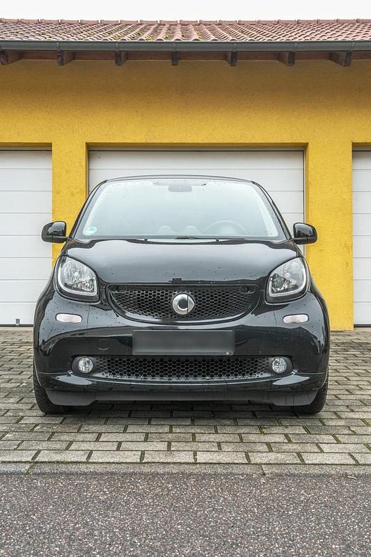 Schwarz Gebraucht 2015 Smart ForTwo Coupé Coupé | 7.999 € (Guter Preis) - Bild 1/4