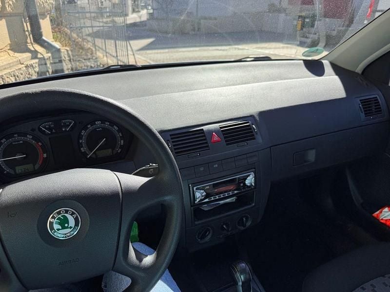 Gebraucht Skoda Fabia Classic 64 PS (47 kW) 2007 Grau Limousine